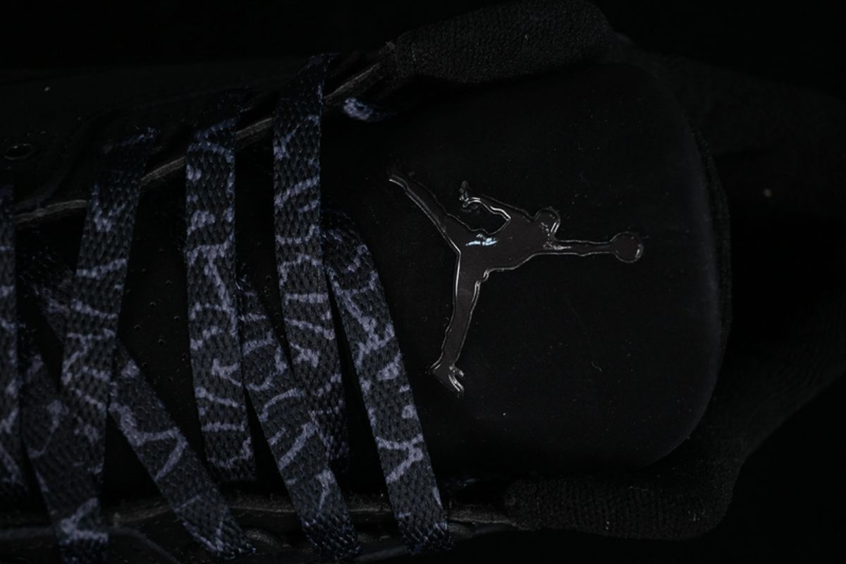 Air Jordan 3 Retro Black Cat (2025) Air Jordan 3 Sneaker