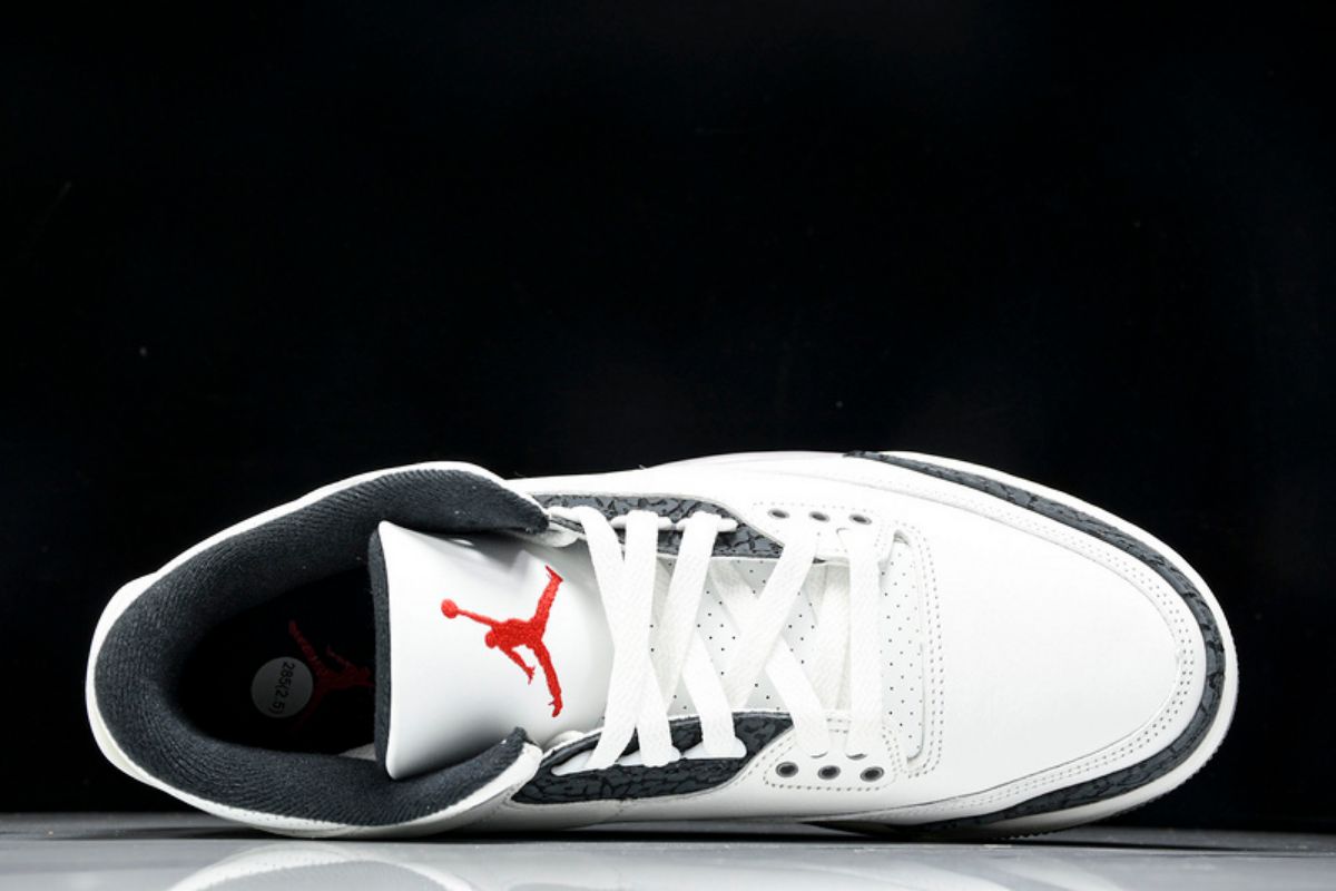 Air Jordan 3 Retro Cement Grey Air Jordan 3 Sneaker