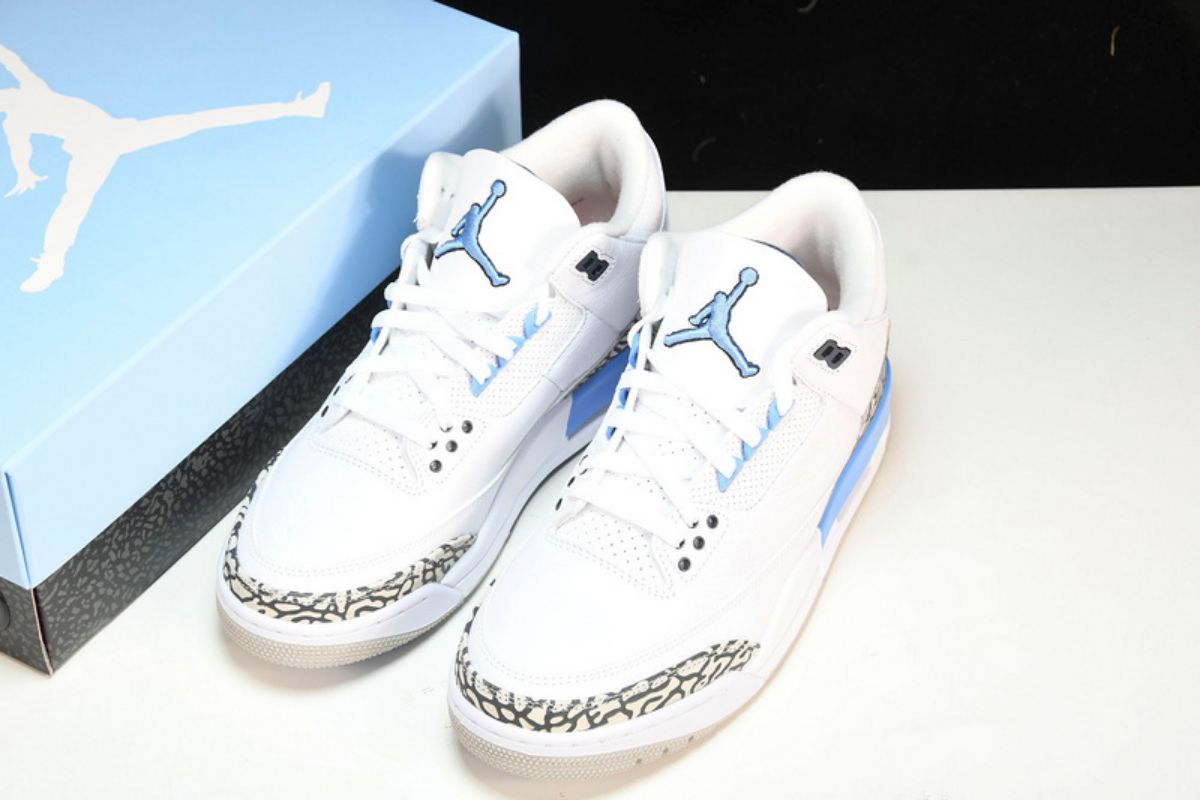 Air Jordan 3 Retro UNC (2020) Air Jordan 3 Sneaker