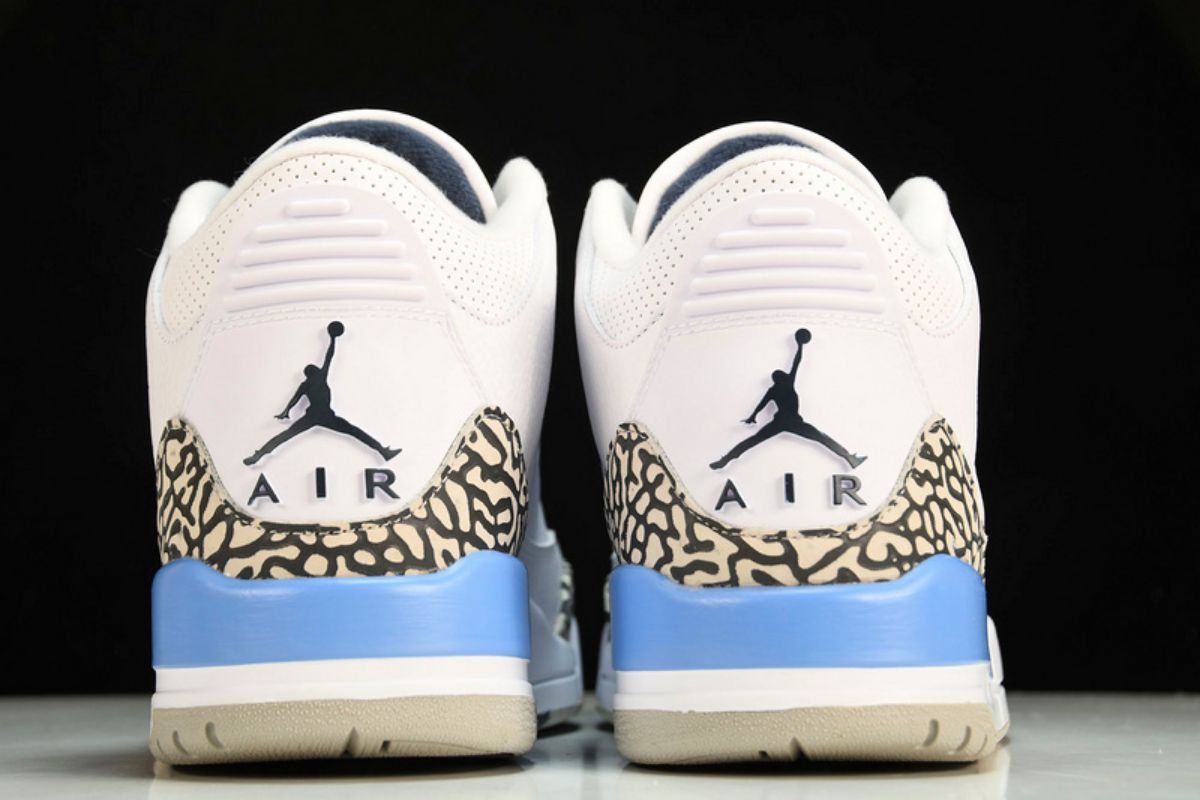Air Jordan 3 Retro UNC (2020) Air Jordan 3 Sneaker