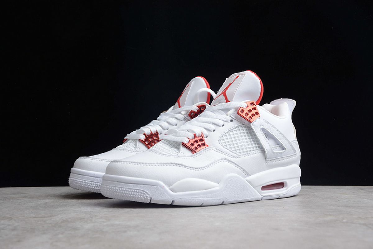 Air Jordan 4 Retro Metallic Red Air jordan 4 Reps Sneaker