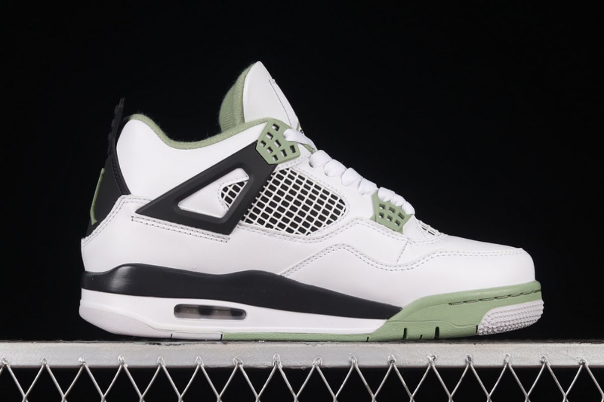 Air Jordan 4 Retro Seafoam Air jordan 4 Sneaker