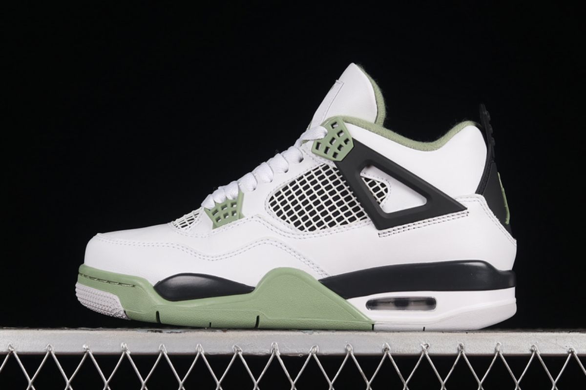 Air Jordan 4 Retro Seafoam Air jordan 4 Sneaker