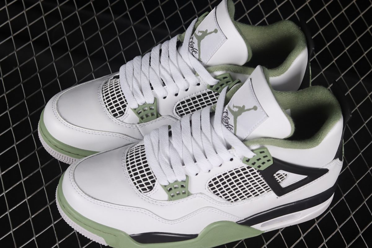 Air Jordan 4 Retro Seafoam Air jordan 4 Sneaker